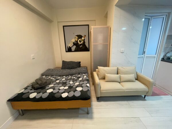 Staunton Apartment 2B - Image 3