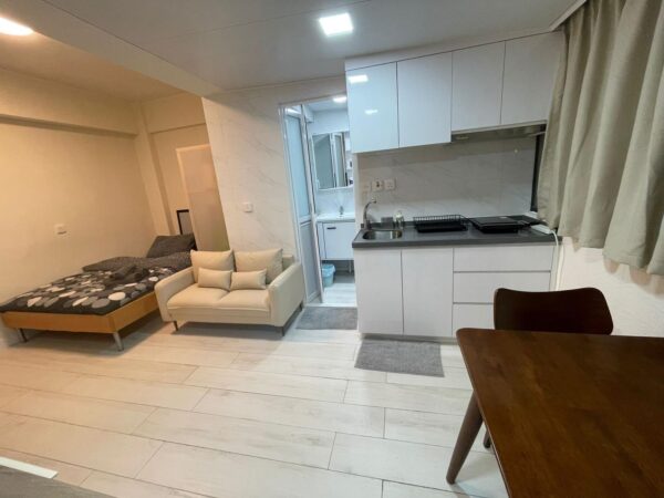 Staunton Apartment 2B