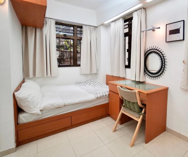 Staunton Apartment 2A