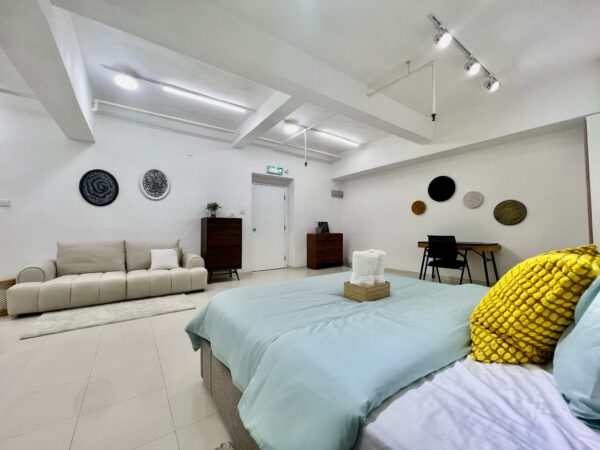 Kam Wa Apartment 7A - Image 3